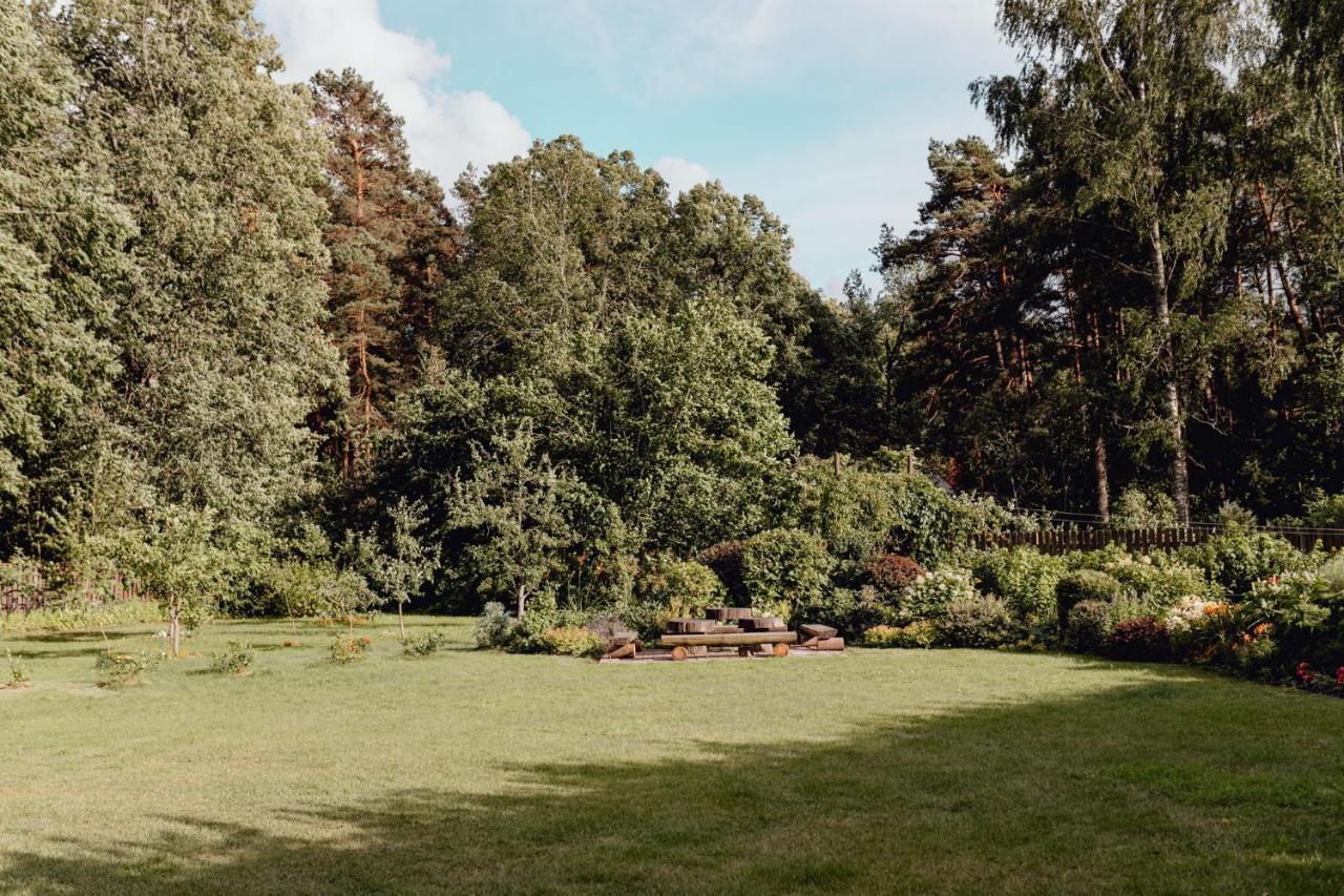 Brivdienu Maja"Jauneglites" Skulte  ภายนอก รูปภาพ